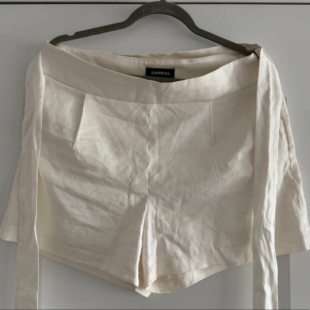 EXPRESS Midi High Rise Linen Women’s Shorts - Picture 3 of 7